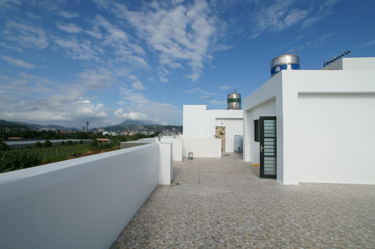 達樂斯電梯民宿dollars Bnb T'ai-tung Exterior foto